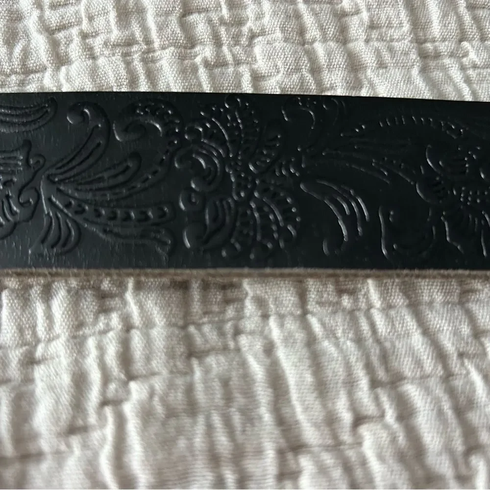 Mens Black Embossed Genuine Leather Embossed Western Inspired Belt Silver Buckle